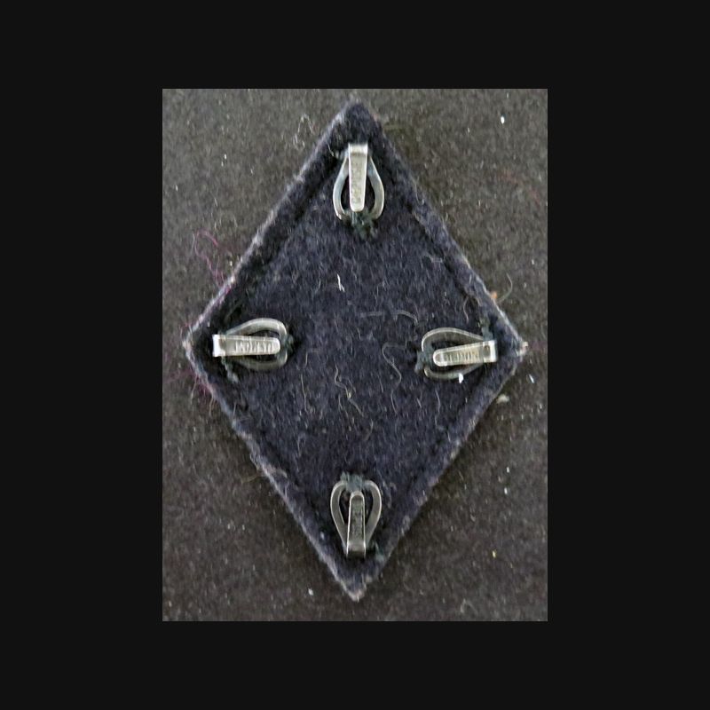 LOSANGE DE BRAS MODÈLE 45 : modèle homme du rang para