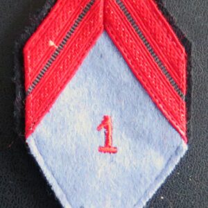 1° COMA : Galon de caporal appelé (PDL) de la 1° section de commis des ouvriers militaire d'administration