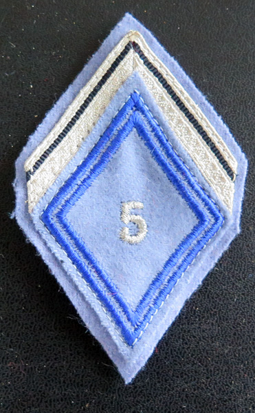 5° BMRG : galon de sergent engagé (ADL) du 5° bataillon du Matériel de réserve générale avec crochets